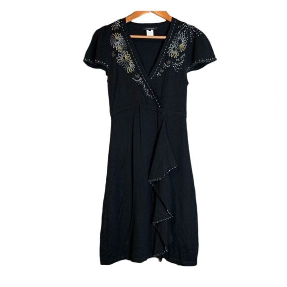 Nanette Lepore 100% merino wool beaded dress. Size small - Picture 1 of 8